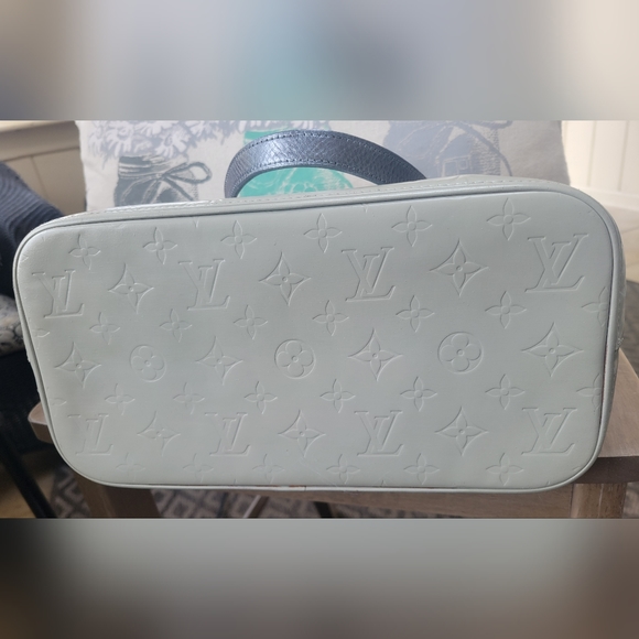 AUTHENTIC Louis Vuitton Houston patent leather vernis tote TH1909 - Picture 3 of 16